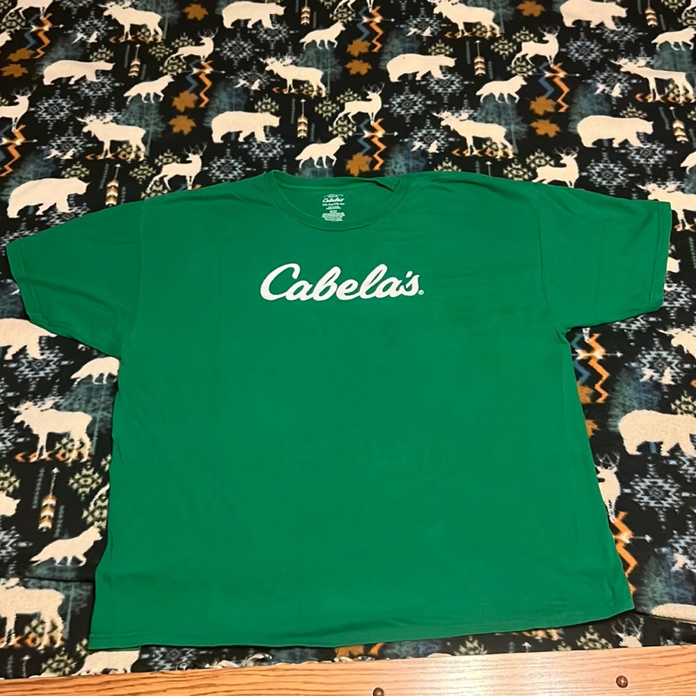 Mens Cabela’s t shirt
